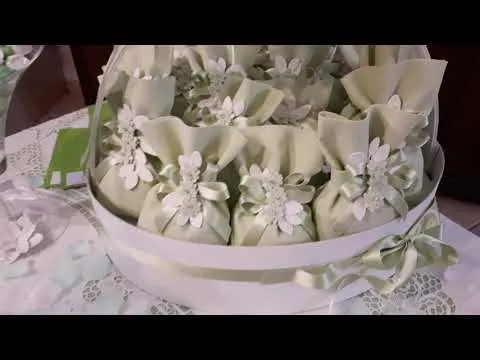 Come addobbare la tavola per la promessa di matrimonio